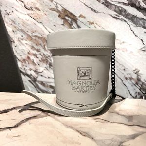 KATE SPADE Magnolia Baker RARE 2015 banana pudding bag!